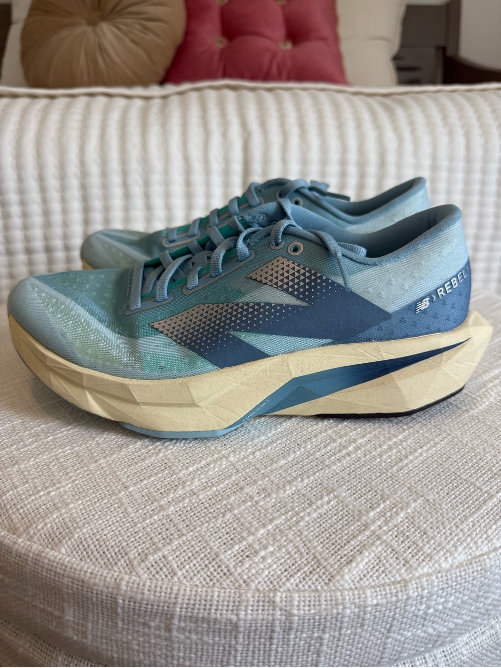 New Balance FuelCell Rebel v4 Women’s 8